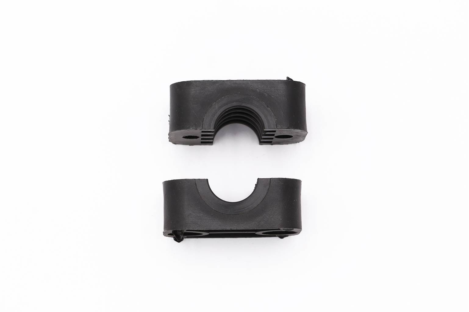 Behringer 3/8" PIPE CLAMP SET beh30675pp ohcanadasupply.ca