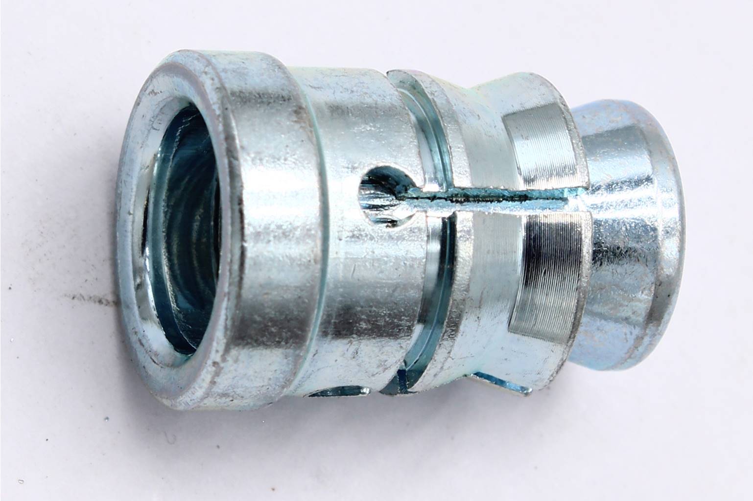 Dewalt MINIUNDERCUT PLUS ROD HANGER UNDERCUT ANCHOR dewpfm2111820